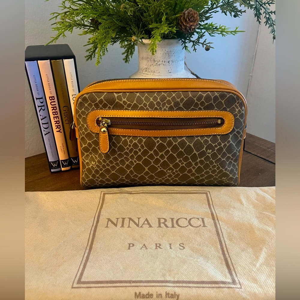 Nina Ricci Clutch